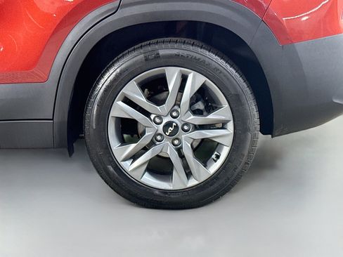 Used 2022 Kia Seltos S FWD image 37