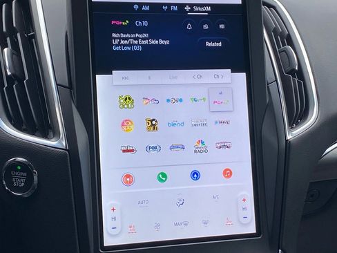 Certified 2024 Ford Edge Titanium w/ Equipment Group 301A image 9