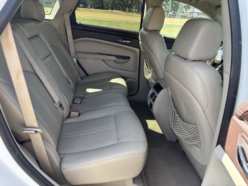 Used 2015 Cadillac SRX Luxury w/ Driver Awareness Package FWD image 12