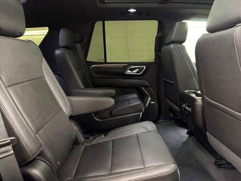 Used 2022 Chevrolet Tahoe Z71 w/ Luxury Package image 31