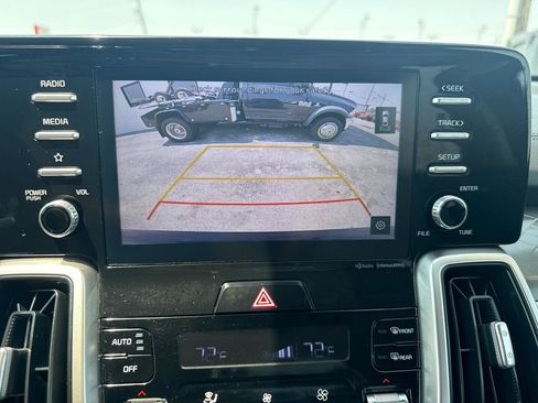 Used 2021 Kia Sorento S FWD image 23