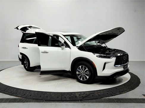 Used 2025 INFINITI QX60 Pure image 9