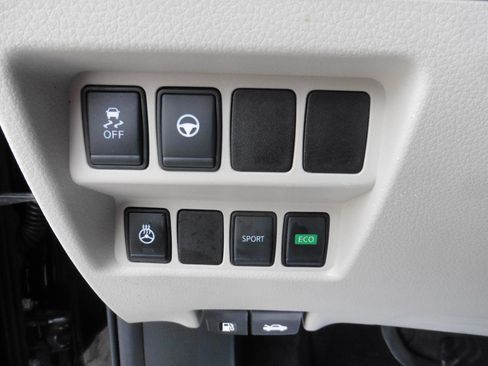Used 2020 Nissan Rogue Sport SL FWD image 20
