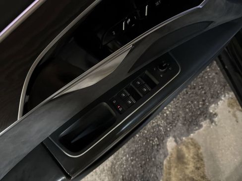 Used 2020 Audi A8 L 4.0T w/ Executive Package image 15
