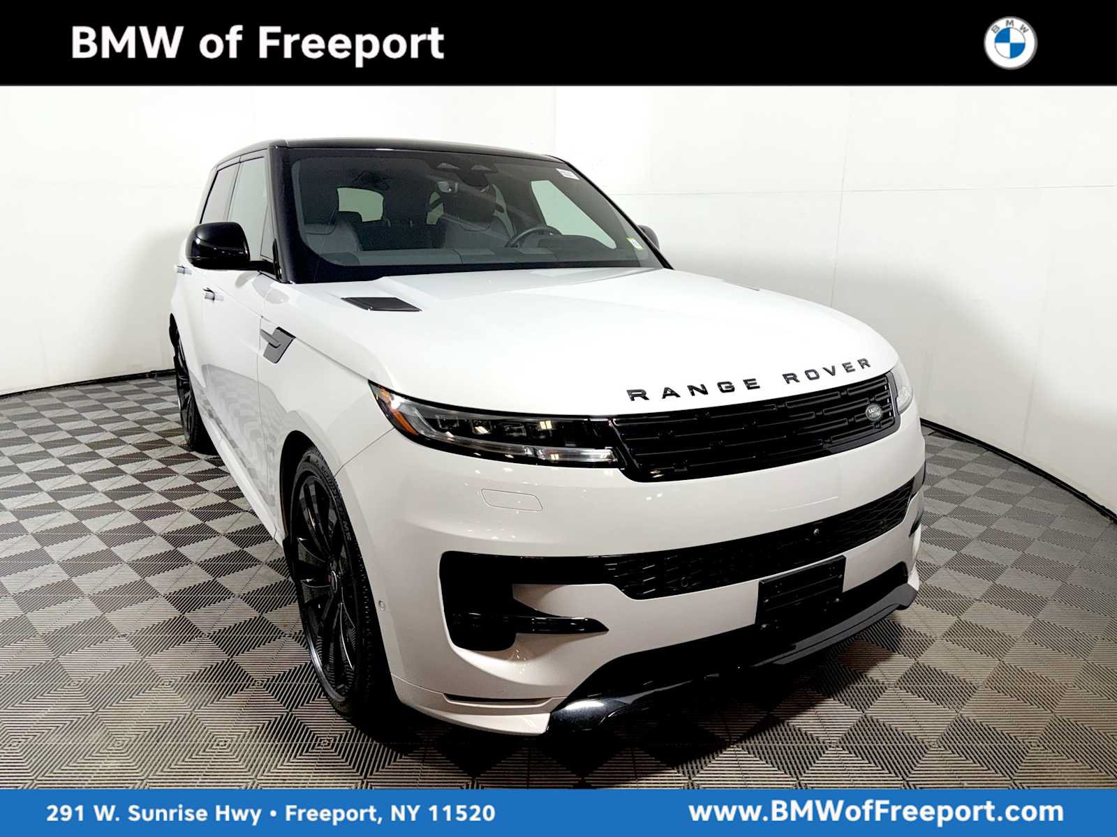Used 2025 Land Rover Range Rover Sport Dynamic SE AWD/4WD image 1