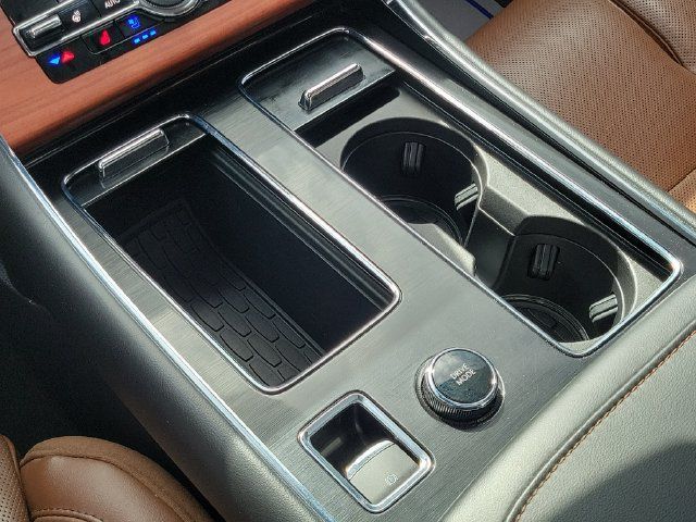 Used 2024 Lincoln Aviator Reserve w/ Equipment Group 201A AWD/4WD image 22