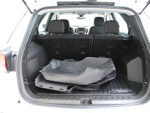 Used 2023 Chevrolet Equinox LS w/ Midnight Edition image 27