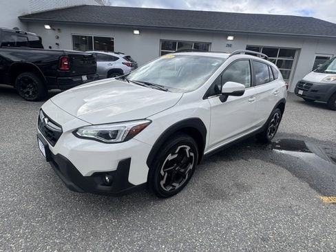 Used 2023 Subaru Crosstrek 2.5i Limited w/ Moonroof Package image 7