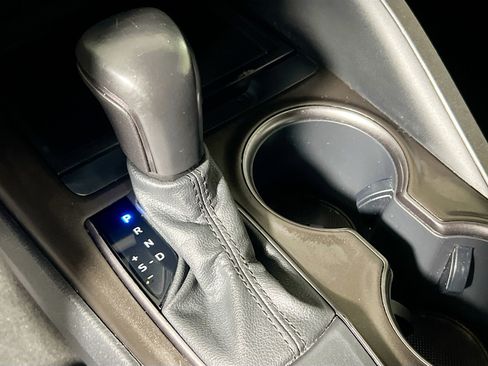 Used 2021 Toyota Camry SE image 24