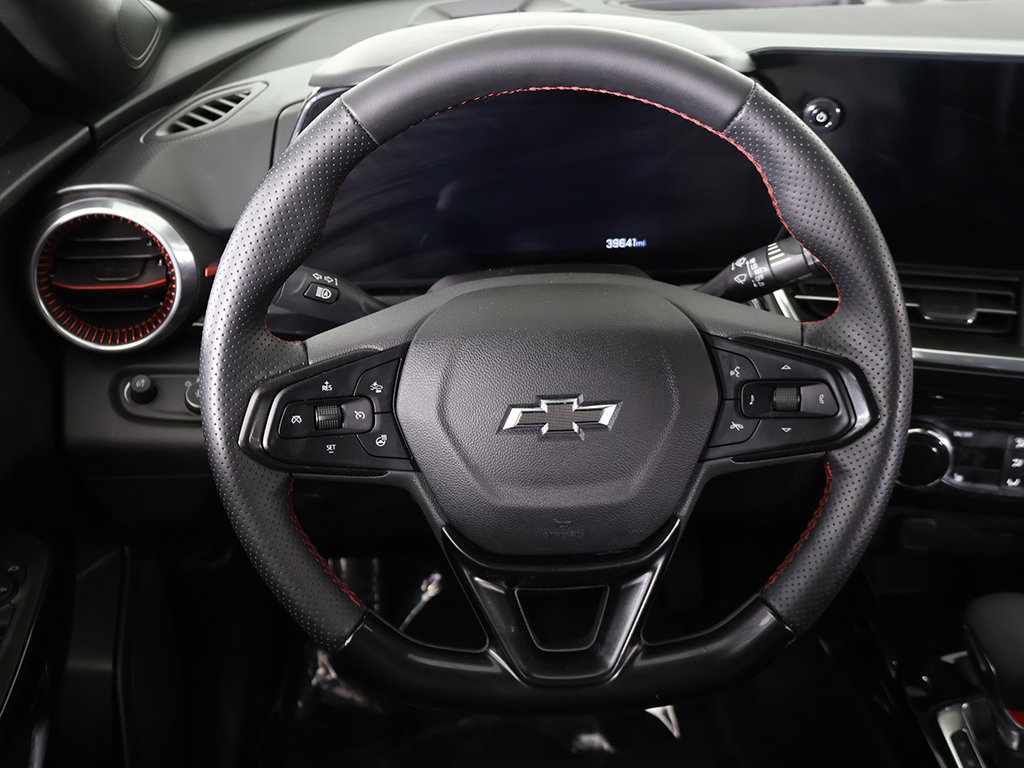 Used 2024 Chevrolet Trax RS w/ Driver Confidence Package FWD image 38
