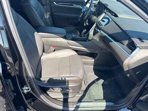 Used 2025 Cadillac XT5 Premium Luxury w/ Technology Package AWD/4WD image 21