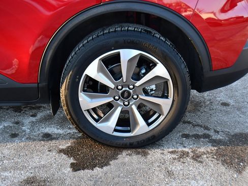 Used 2024 Ford Escape Platinum image 19