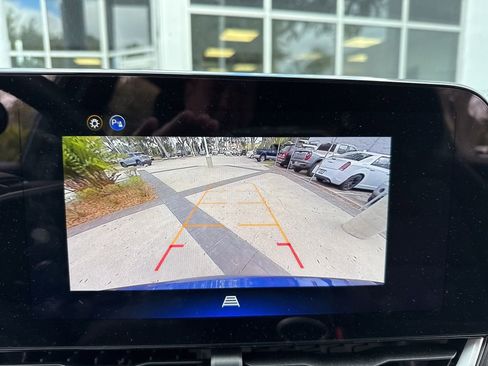 Used 2026 Chevrolet Equinox LT image 27