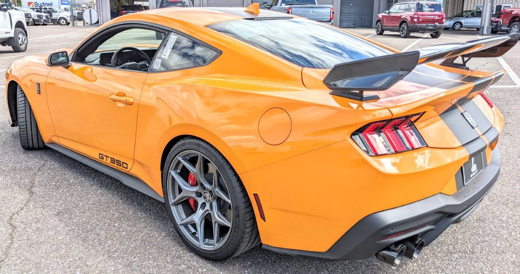 New 2026 Ford Mustang GT Premium w/ GT Performance Package RWD image 4