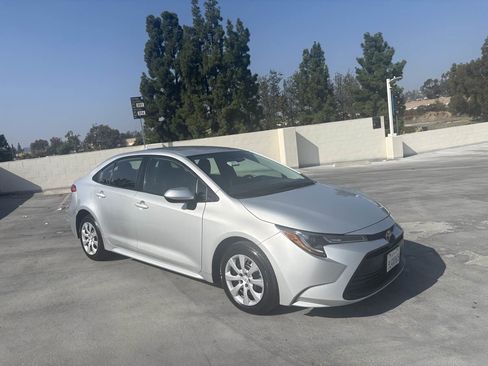 Used 2024 Toyota Corolla LE image 30