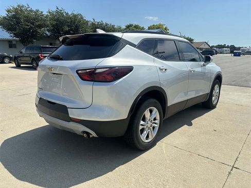 Used 2020 Chevrolet Blazer LT FWD image 3
