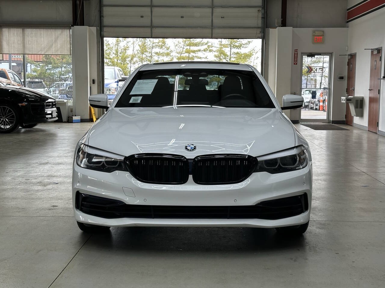 Used 2020 BMW 530i w/ Convenience Package RWD image 6
