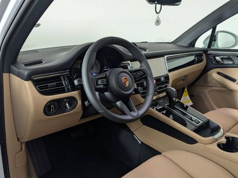 New 2026 Porsche Macan S AWD/4WD image 4