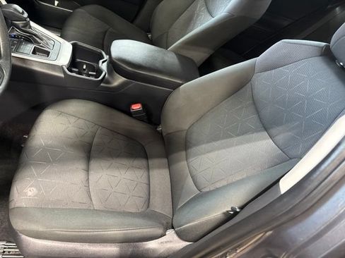 Used 2025 Toyota RAV4 XLE AWD/4WD image 20