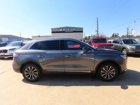 Certified 2022 Lincoln Nautilus FWD image 7