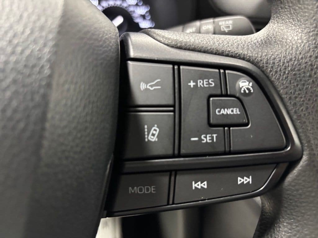 Used 2026 Toyota Sienna LE AWD/4WD image 20
