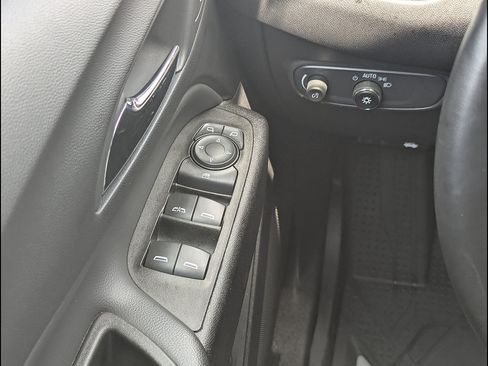 Used 2024 Chevrolet Equinox LT AWD/4WD image 30