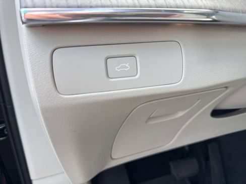 Used 2023 Volvo XC90 B6 Plus w/ Protection Package AWD/4WD image 21