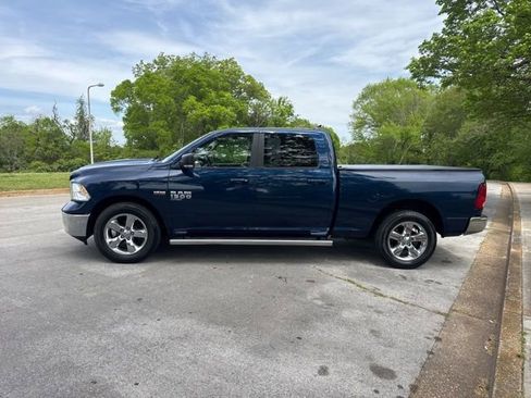 Used 2020 RAM 1500 Classic SLT w/ Luxury Group image 4