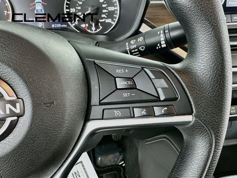 Used 2023 Nissan Altima 2.5 SV FWD image 17