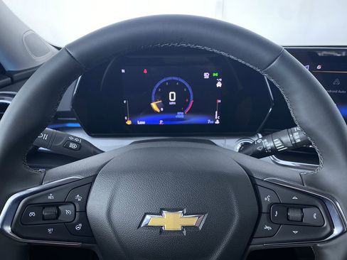 New 2025 Chevrolet Trax LT w/ Driver Confidence Package image 3