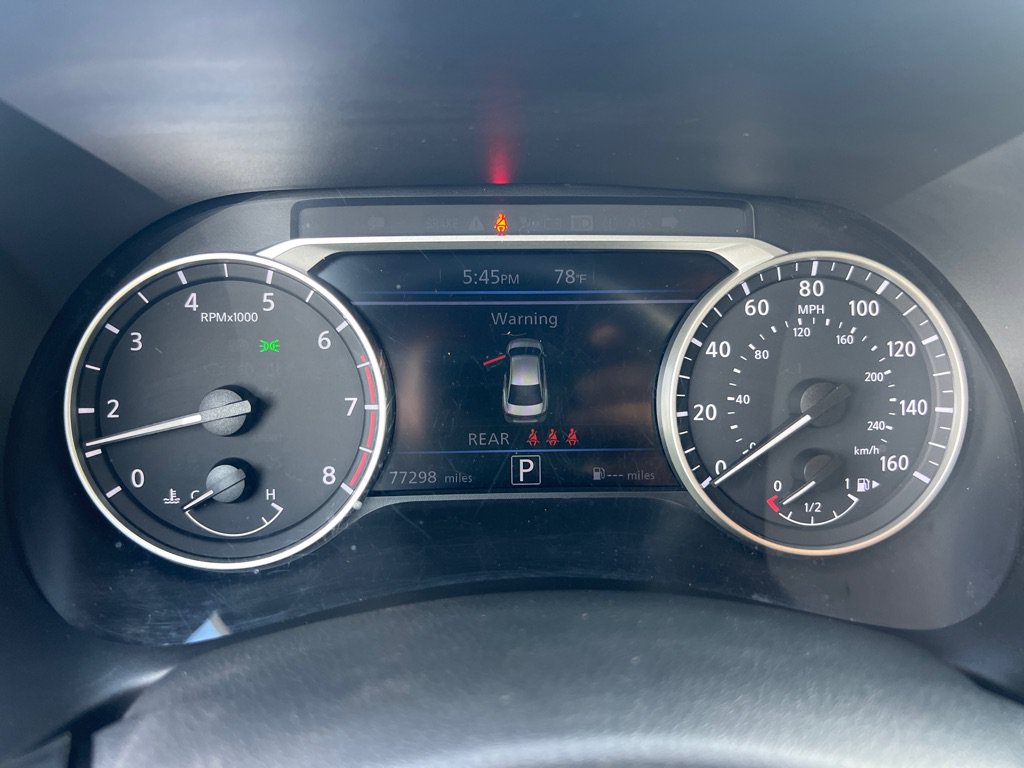 Used 2020 Nissan Sentra SR w/ Trunk Package FWD image 23