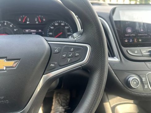 Used 2022 Chevrolet Malibu LS FWD image 36