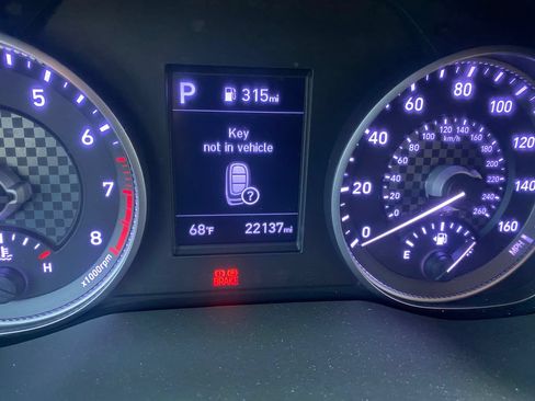 Used 2019 Hyundai Elantra Limited w/ Cargo Package FWD image 33
