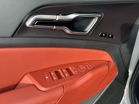 New 2026 Kia Sportage SX image 18