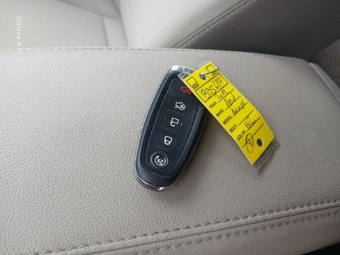 Used 2019 Ford Escape SE FWD image 12