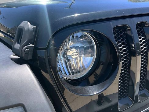 Used 2021 Jeep Wrangler Sport AWD/4WD image 26