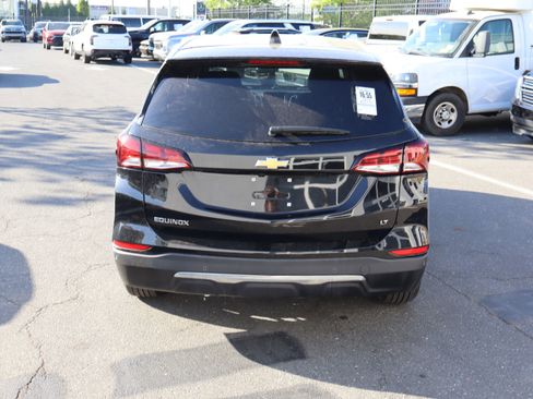 Used 2024 Chevrolet Equinox LT w/ LPO, Floor Liner Package FWD image 9