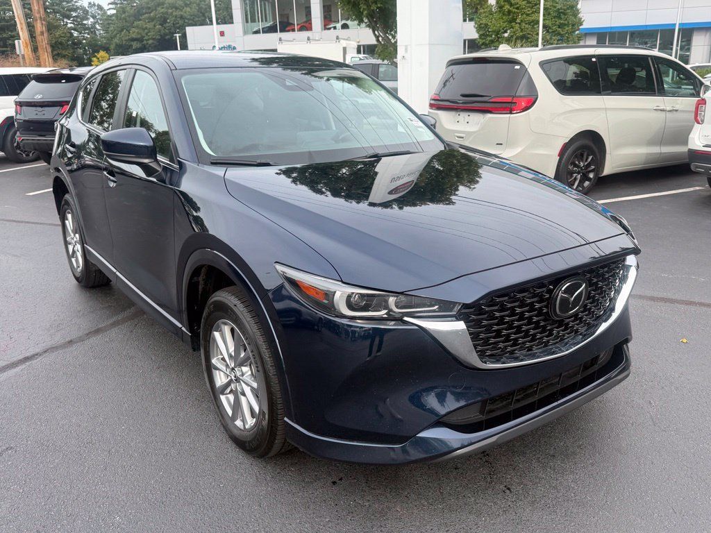 Used 2025 MAZDA CX-5 AWD 2.5 S w/ Select Package image 11