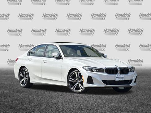 Used 2023 BMW 330i Sedan w/ Premium Package RWD image 2