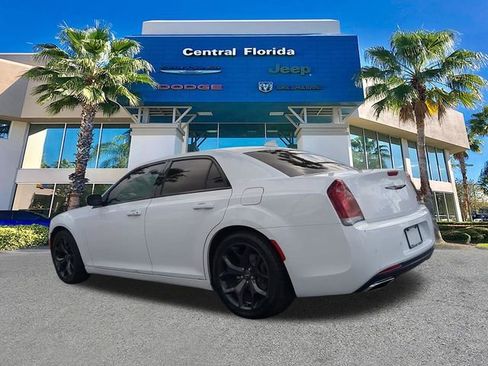 Used 2021 Chrysler 300 S RWD image 7