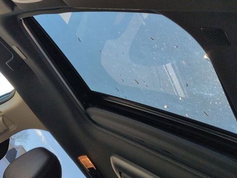 Certified 2022 Toyota Sienna Platinum image 15