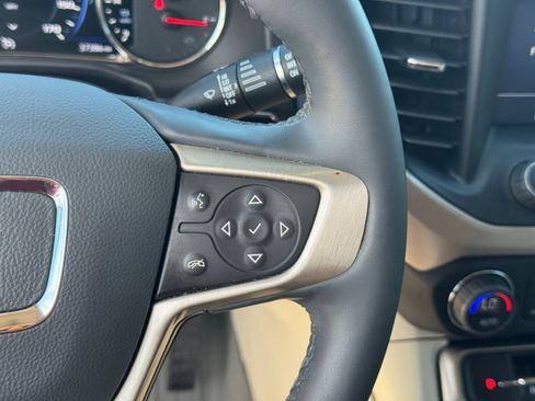 Used 2023 GMC Acadia Denali w/ Denali Ultimate Package image 23