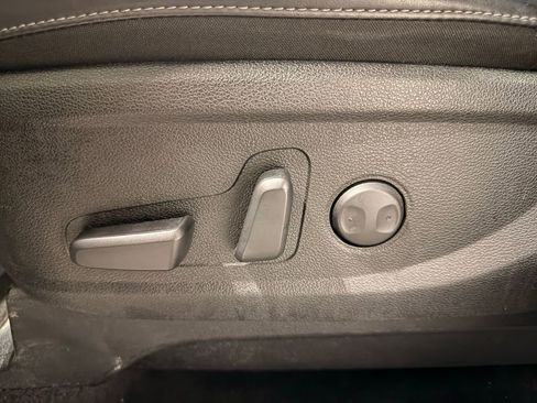 Used 2025 Kia Telluride S image 14