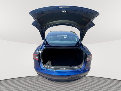 Used 2019 Tesla Model 3 Standard Range Plus RWD image 21