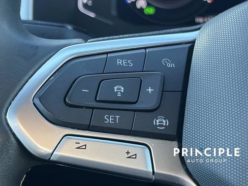 Certified 2023 Volkswagen Atlas Cross Sport SE w/ Black Wheel Package FWD image 20