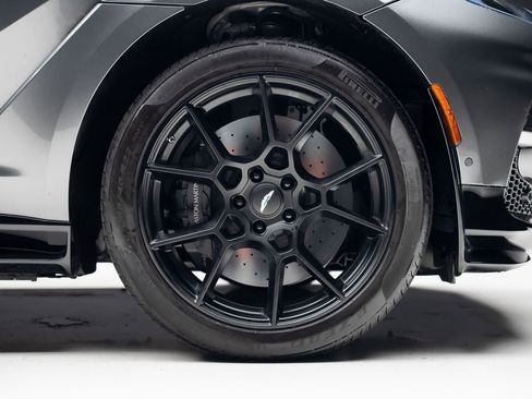 Used 2023 Aston Martin DBX 707 image 39