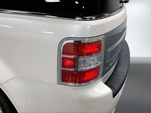 Used 2013 Ford Flex Limited AWD/4WD image 19