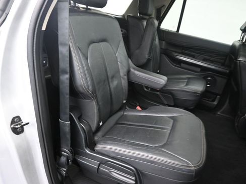 Used 2019 Ford Expedition Max Platinum image 29