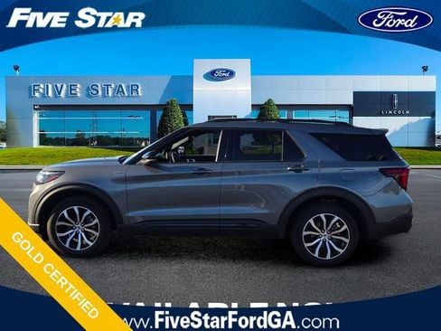 Certified 2025 Ford Explorer ST-Line AWD/4WD image 4