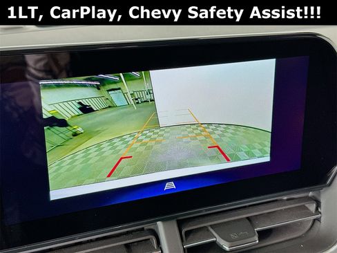 Used 2025 Chevrolet Trax LT image 14